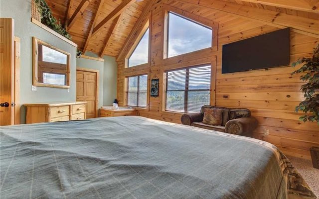 Destinys Heavenly View - Five Bedroom Cabin