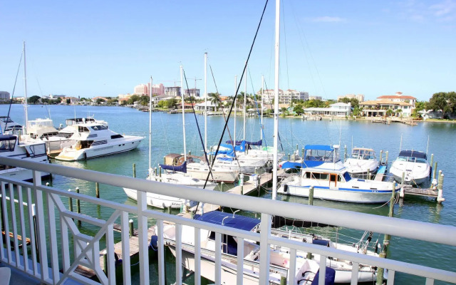 Chart House Suites and Marina