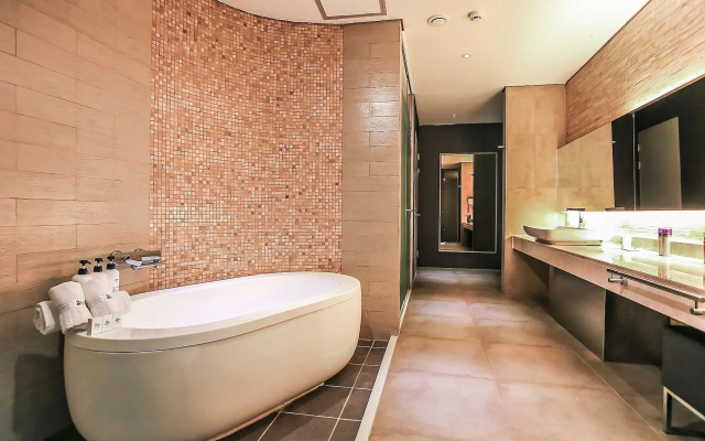 JBIS Hotel