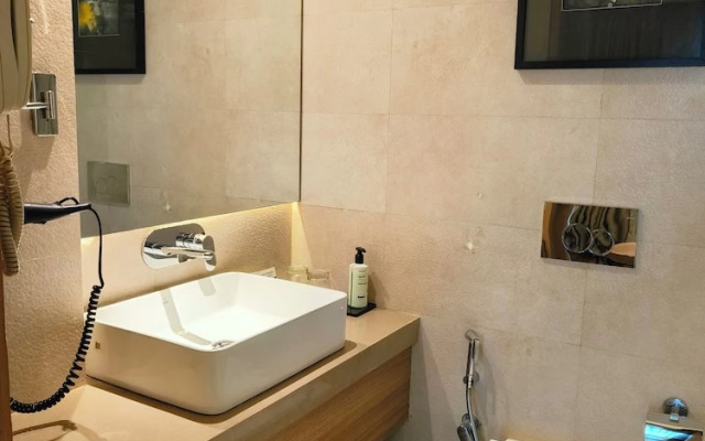 Royal Hometel Suites Dahisar Mumbai