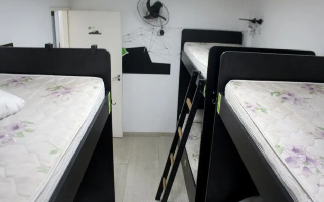 Hacker Hostels