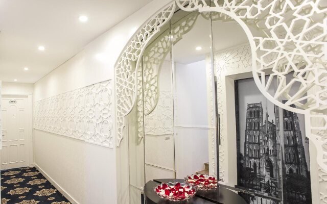 Minerva Church Hotel