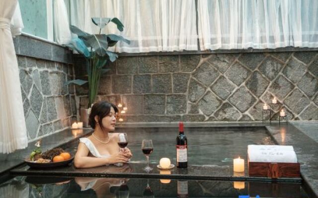 Moganshan Yunye pool slide villa