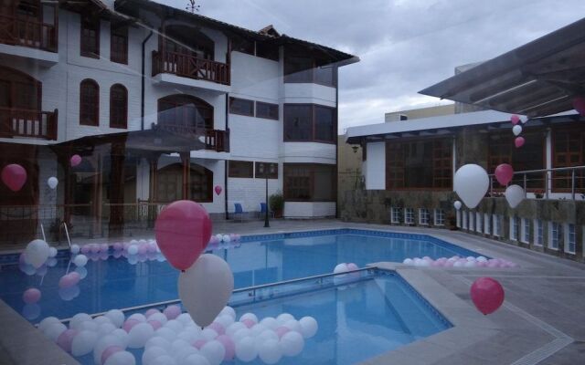 Hosteria El Imperio Real