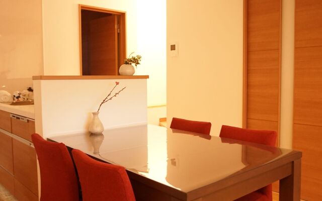 Aya inn Karasuma Gojo