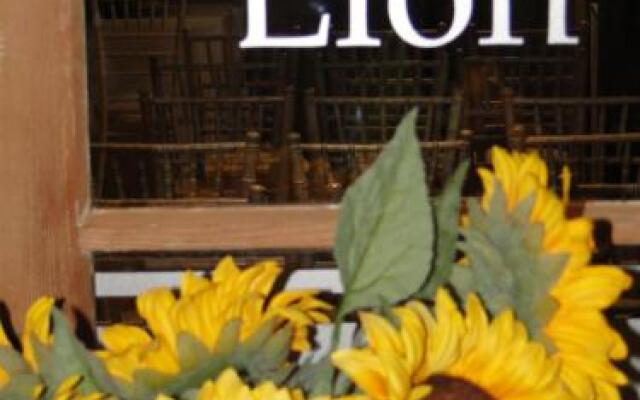 The Lion Waddesdon