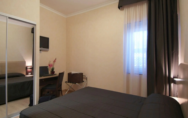 E H Suites Rome Airport