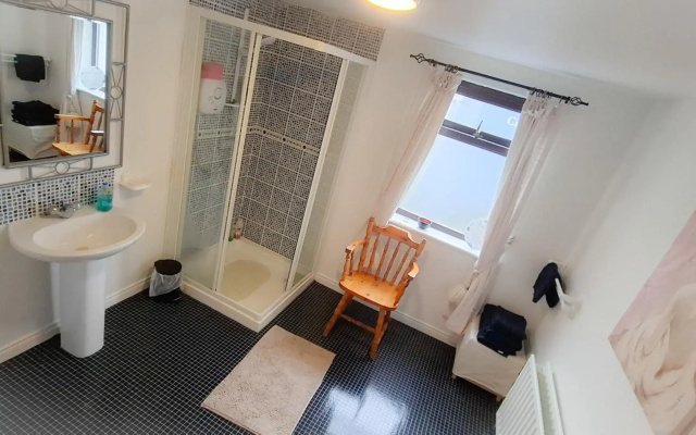 Blue Door 1 Bedroom Apartment for couple Carrigart