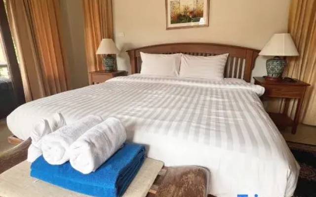 Luxury 3-bedroom villa with big pool in Rawai