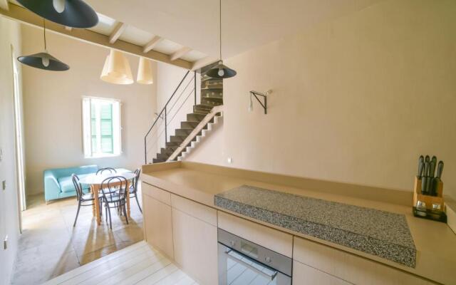 AF - Large 2BR apartment