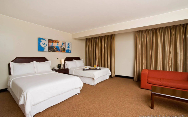 Radisson Hotel Decapolis Miraflores
