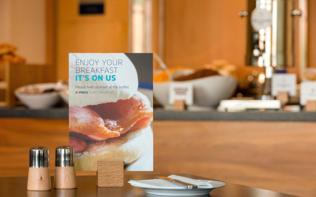 Holiday Inn Express Birmingham Redditch by IHG