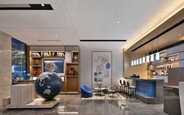 Kyriad Hotel (Haining Hainan Road Branch)
