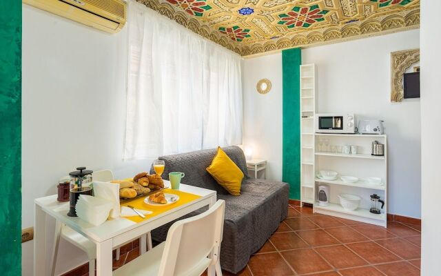 Casablanca Studio Citycenter - Adults Only