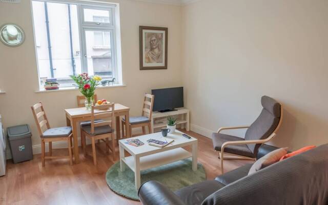 2 Bedroom Apartment Sleeps 3 In The City Centre