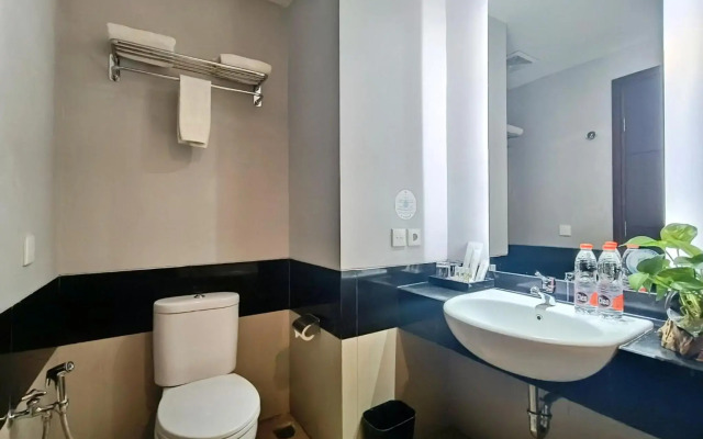 Grand Cakra Hotel