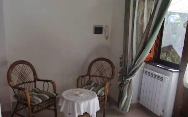 Studio in Sorrento, with Wonderful Sea View, Furnished Garden And Wifi - 1 Km From the Beach