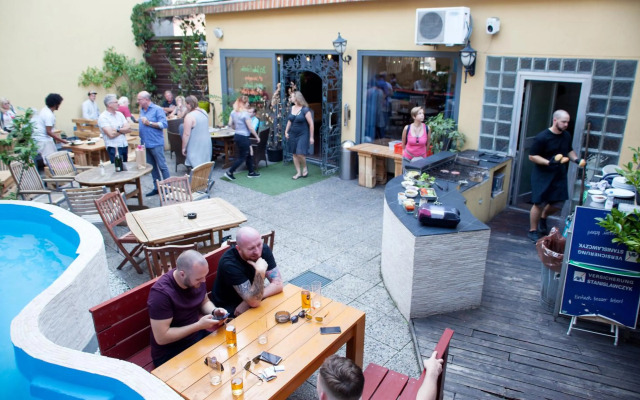 Station Hostel For Backpackers