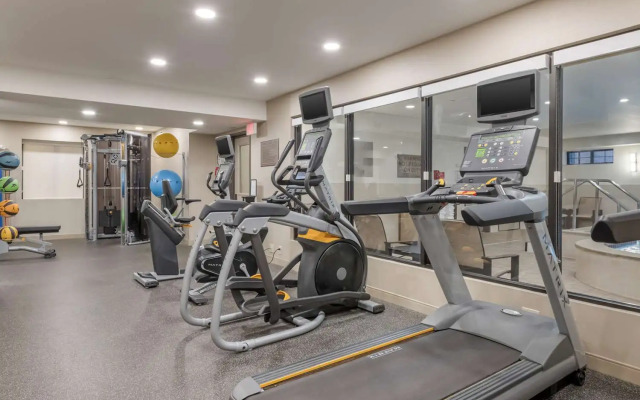 Best Western Plus Superior Inn & Suites