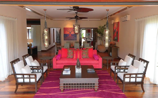 Sankhara Beachfront Villas