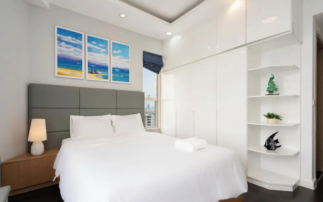 Golden Mansion - Transit Apt Free POOL & GYM