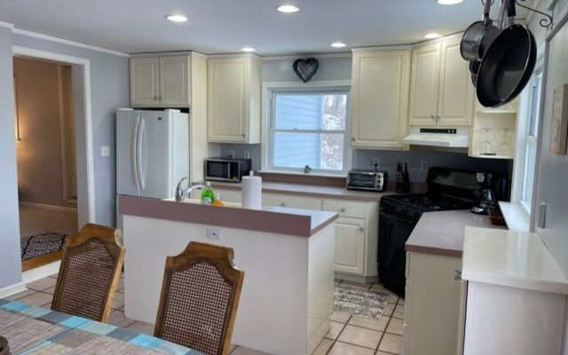 Blue Sunsets Cozy Retreat