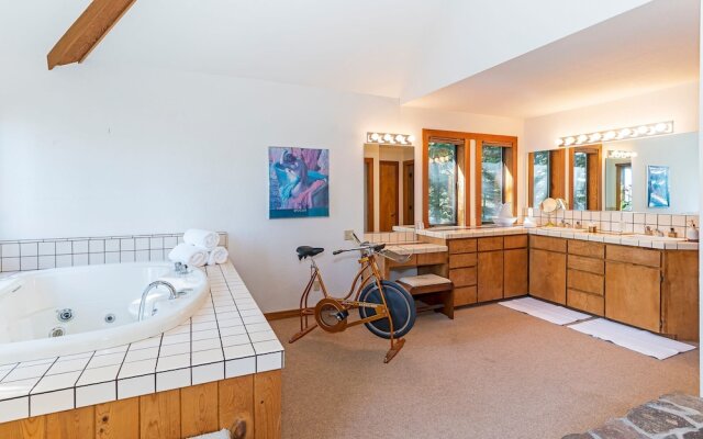 Tahoe Classic by Tahoe Mountain Properties