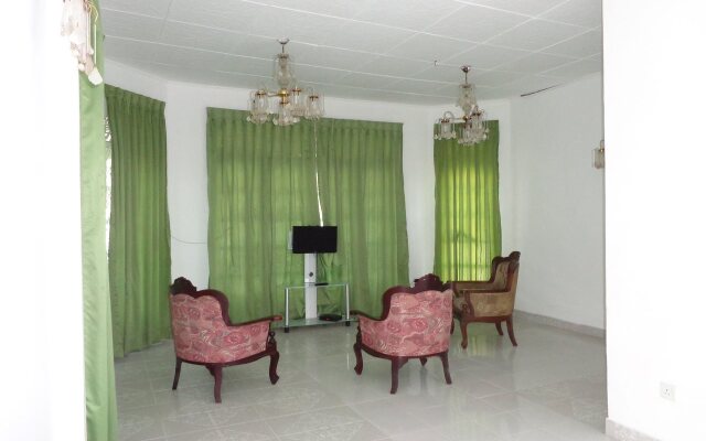Kandy Casual Tourist Hotel