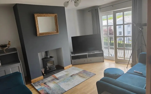 Castleview Large 3 Bedroom Family House - Glenarm