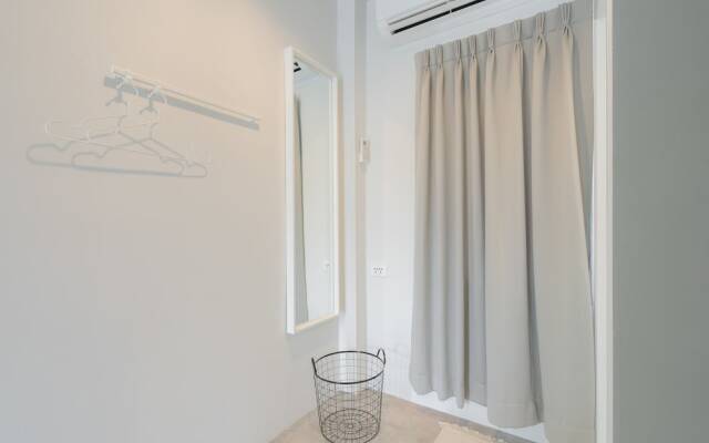 SUNKISS pool.bed.cafe