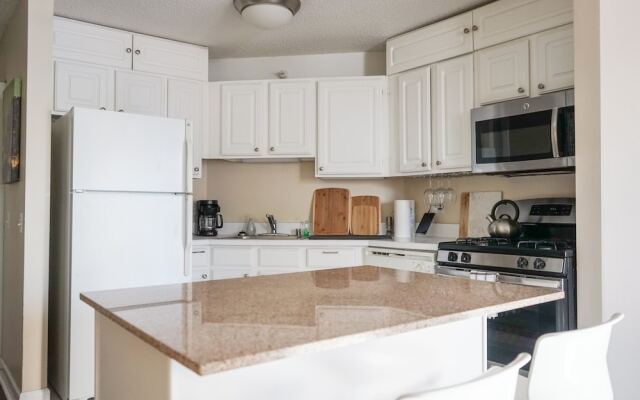 North Dearborn Unit 2304 1 Br Condo