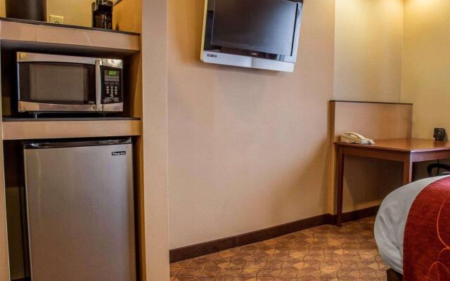 Comfort Suites Monaca