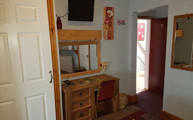 The Cresta Guest House