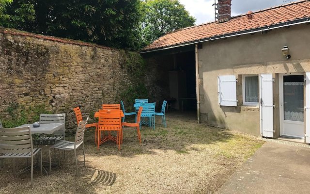 Studio in La Gaubretière, With Enclosed Garden and Wifi