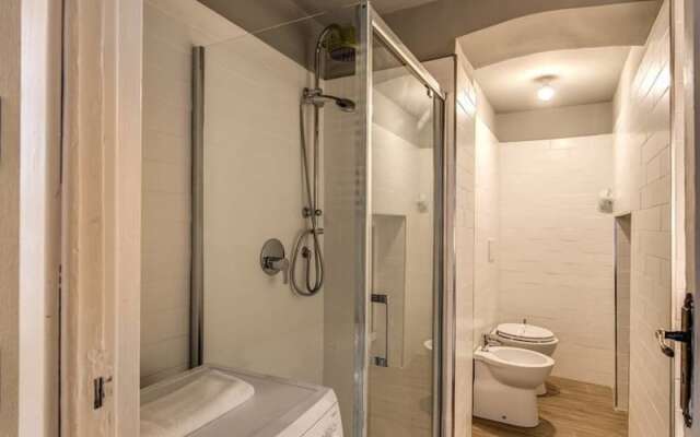 Colosseo 2 Bedroom Walking Distance
