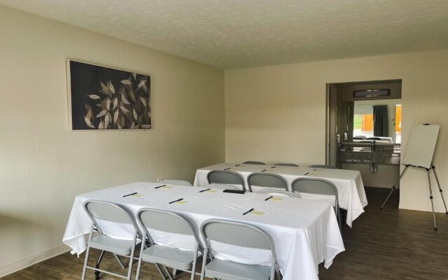 Ramada by Wyndham Lumberton