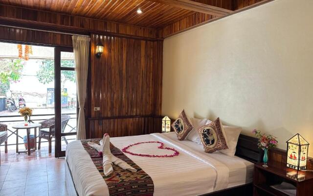 Villa Alounsavath Mekong Riverside