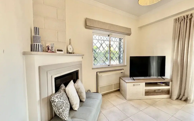 Vilamoura Deluxe Villa by Homing