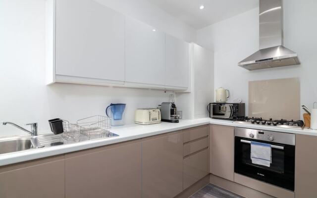 Beautiful Flat For 3 With A Garden In Acton