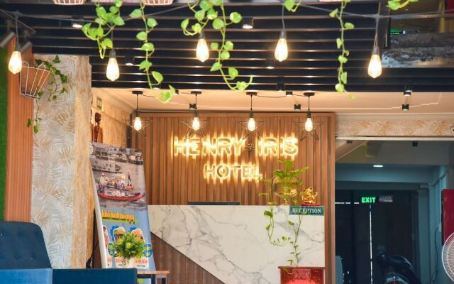 Amazon2 Hostel