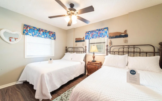 Seaside Beach & Racquet 4412