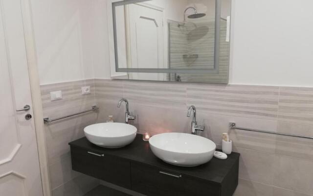 Kaloneiro Guest House