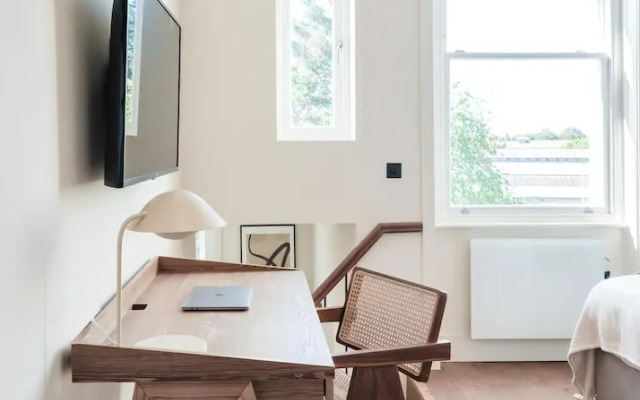 Stylish Earls Court City Retreat