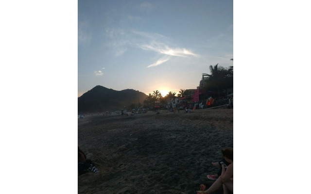 01E Vista Linda Pe Areia Guaruja - Tombo