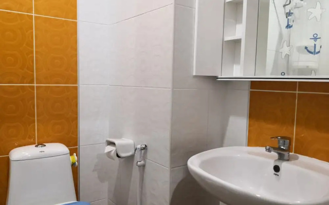 Choke-Set-Thee House