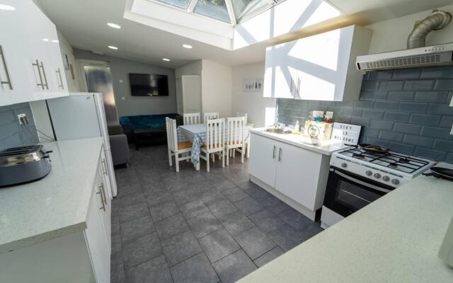 Amazing Studio Next to the City