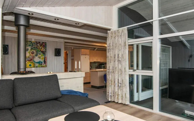 6 Person Holiday Home in Ebeltoft-by Traum