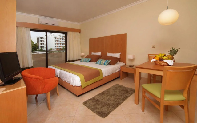 The Navigator - Solaqua