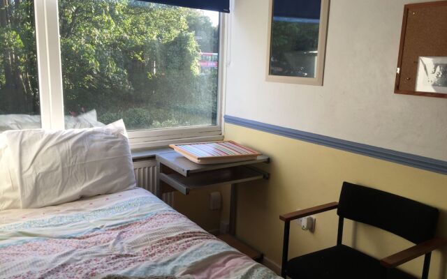 Portway Place Budget Rooms