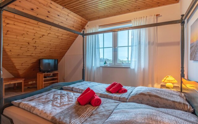 Awesome Home in Friedrichskoog-spitze With 2 Bedrooms and Wifi